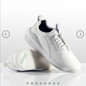 Brilliant White Clove Shoe